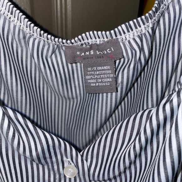 Top - Picture 2 of 2